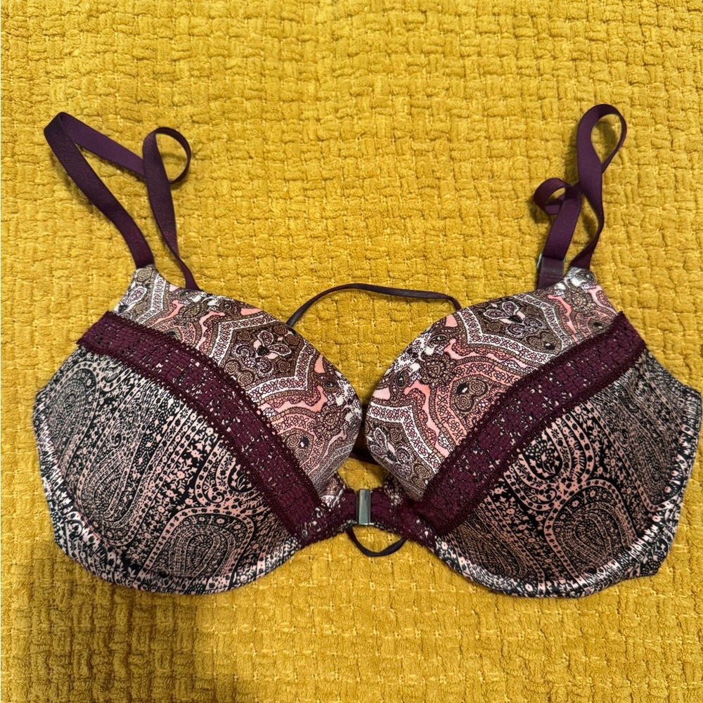 Victoria’s Secret front closure push up bra - 36D